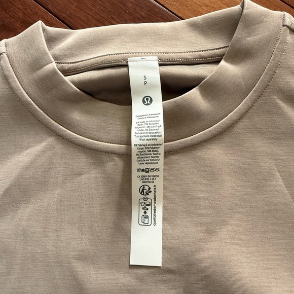 NWT Lululemon Softstreme Crewneck Oversized Pullover Size M - Picture 2 of 6